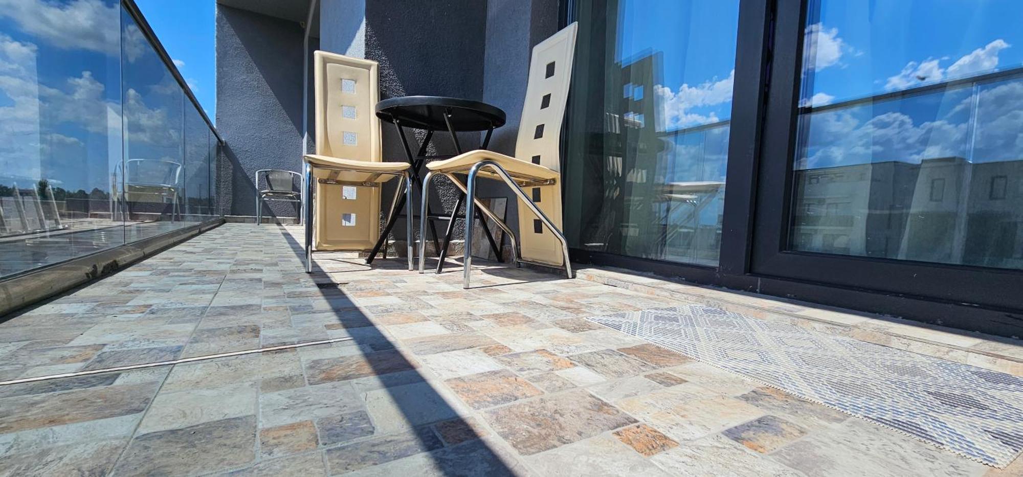 Luxury Aparthotel Promenada In Building Stefan Prima Linie La Mare Navodari Exterior photo